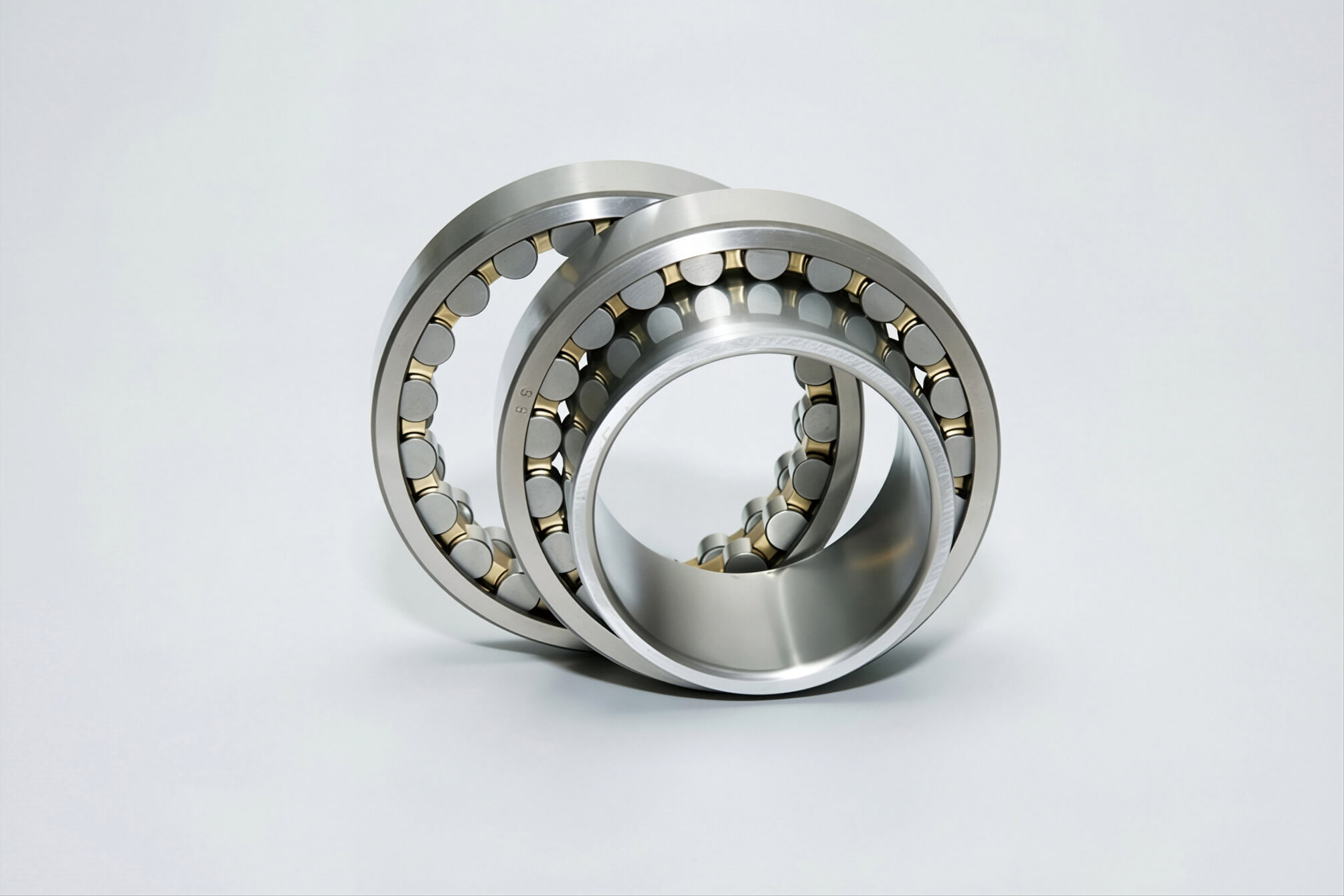 Full‑complement cylindrical roller bearings